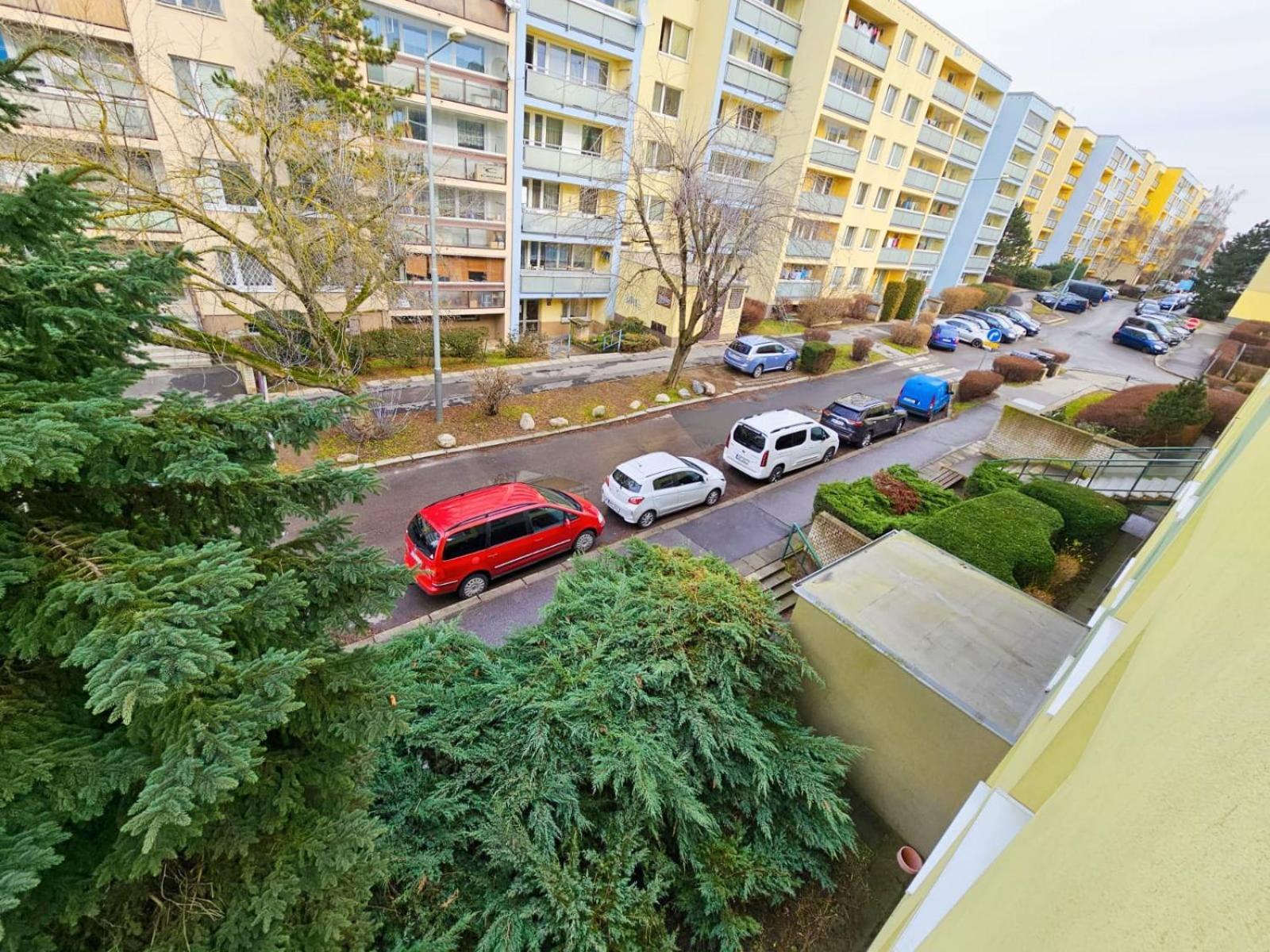 Family For 6, 10mins To Centre, Free Parking, Quiet Location, New Furniture, Balcony Apartamento *
